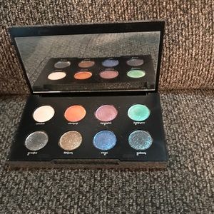 Urban Decay Makeup - Urban Decay Moondust eyeshadow palette Urban Decay Makeup - Urban Decay Moondust eyeshadow palette